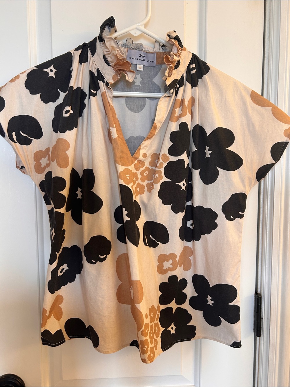 Never a Wallflower Vicki Cream top with Black and Tan Flowers